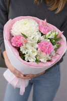 фото Авторский букет с хризантемой и альстромерией 💘 